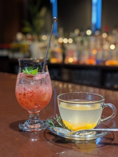 【旬の果実を使った花岡オリジナルカクテルのご紹介】