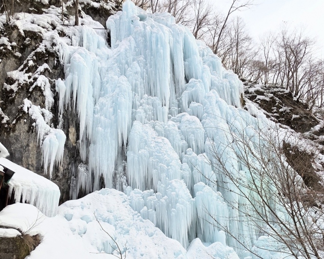 飛騨大鍾乳洞「氷の渓谷」